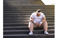 Mai bine de jumătate dintre români se confruntă cu probleme legate de greutate