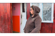 Și-a abandonat cei patru copii pentru a pleca în lume cu iubitul!