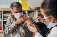 Vaccinarea antigripală, eficientă și în februarie. Medicii îi îndeamnă pe ieșeni să se imunizeze