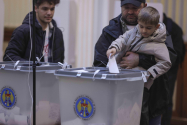 Sondaj în Republica Moldova. Ajutorul venit din partea UE nu îi convinge pe moldoveni să se uite spre Vest