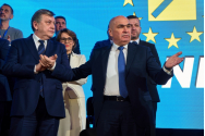  Gafă în primul clip de campanie al lui Crin Antonescu - 'Fault' involuntar la Bolojan, în loc de Nicușor Dan