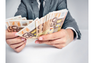 Angajații din firmele statului vor fi plătiți în funcție de performanță