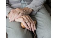 Guvernul crește  pensia pentru 2.800.000 de pensionari. Cine ia banii și când DOCUMENT