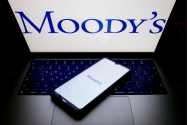 ALERTĂ | Moody's retrogradează perspectiva României la negativă: impact și implicații economice