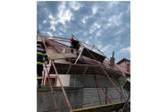 Vântul a făcut dezastru în 42 de localități. Pompierii au intervenit de urgență