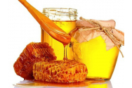 7 beneficii ale consumului de miere cu apă caldă / Delicioasă și foarte sănătoasă, această băutură îți crește imunitatea și te ajută să slăbești