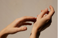 Handedness - de ce nu folosim toți aceeași mână