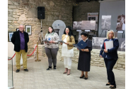 În „Grădinile Reginei”, la Balcic, cu pictorul Constantin Tofan