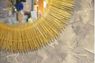  Idei creative de amenajare cu oglinzi decorative în living, dormitor și hol