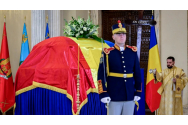 Misterul care se învârte în jurul CRUCII fostului președinte Ion Iliescu: Lipsește un detaliu foarte important