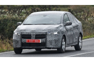 Dacia Logan 3, suprinsă la teste! Noul model are faruri LED și ar putea avea o opțiune de senzație
