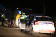Bătrânel beat, intrat cu motocicleta-n şanţ