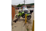   Un bătrân beat, împreună cu amanta, a intrat cu mopedul într-un camion