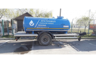 Locuitorii din cartierul Cicoarei primesc apă cu cisterna