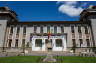 Elevii Colegiului Pedagogic „Vasile Lupu” se mută în casă nouă!