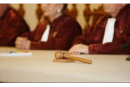 Gafe incredibile ale Parlamentului, descoperite de CCR în Legea privind starea de alertă: Trimiteri la texte inexistente, încălcarea separaţiei puterilor