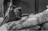 Alege o crema de tatuaj din gama de cosmetice CBD! Iata de ce!