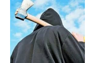Gestul ÎNFIORĂTOR făcut de criminalul de la Carasa, după ce și-a lovit iubita cu toporul